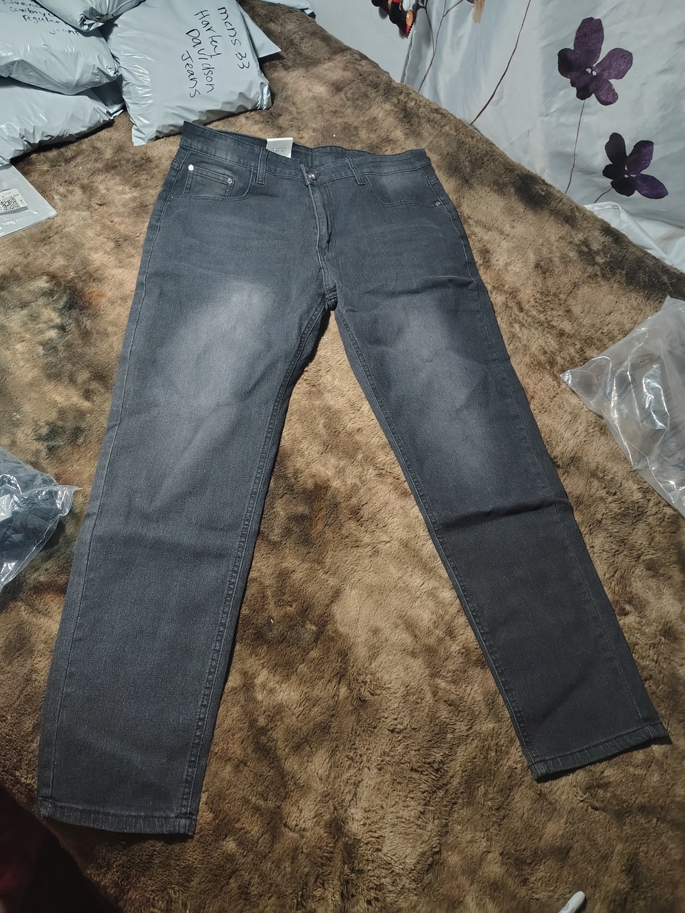 Men's Dark Gray Straight-Leg Jeans